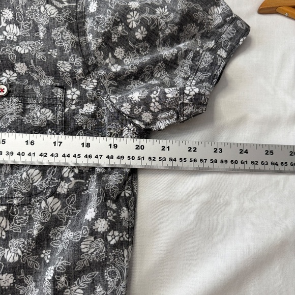 MBX Denim Wear Men's Slim Fit Inside-Out Short Sleeve Button Up Shirt Size Large - Picture 12 of 15